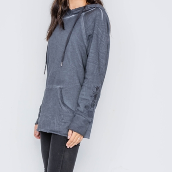 Washed Navy Embroidery Long Distressed Hoodie - Picture 5 of 8